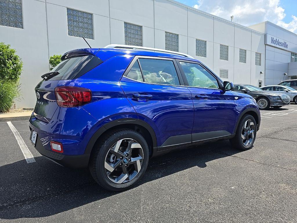 new 2025 Hyundai Venue car, priced at $25,565