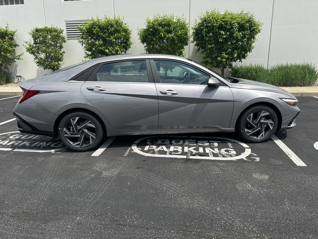 new 2024 Hyundai Elantra car, priced at $27,000