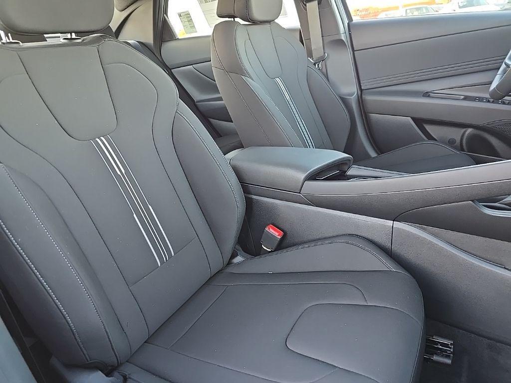 new 2026 Hyundai ELANTRA HEV car, priced at $29,295
