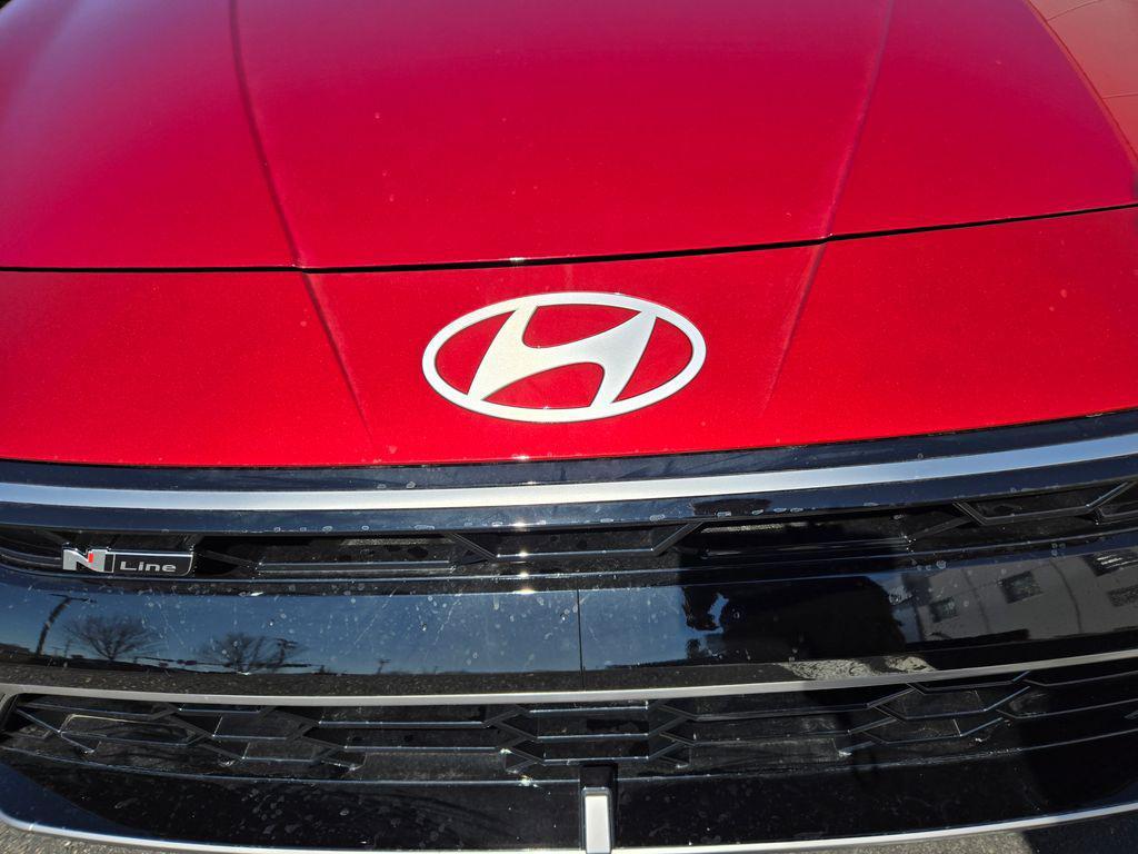 new 2025 Hyundai Elantra car, priced at $31,085