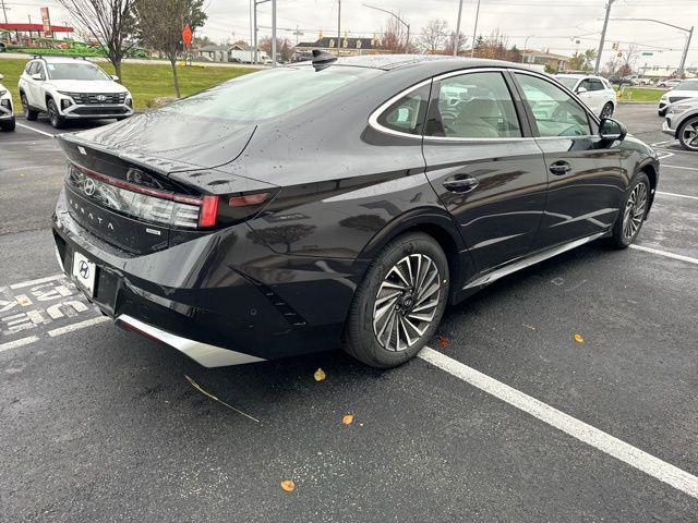 new 2025 Hyundai Sonata Hybrid car, priced at $39,115