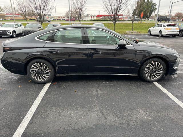 new 2025 Hyundai Sonata Hybrid car, priced at $39,115