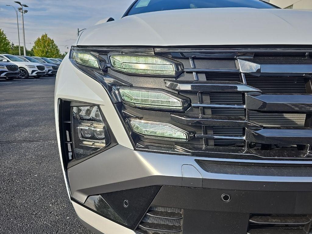 new 2025 Hyundai TUCSON Hybrid car, priced at $44,485