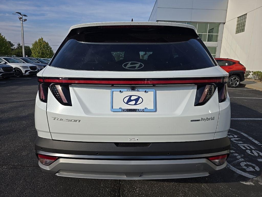 new 2025 Hyundai TUCSON Hybrid car, priced at $44,485
