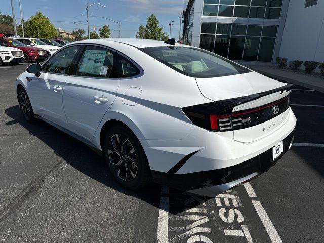 new 2024 Hyundai Sonata car, priced at $31,325