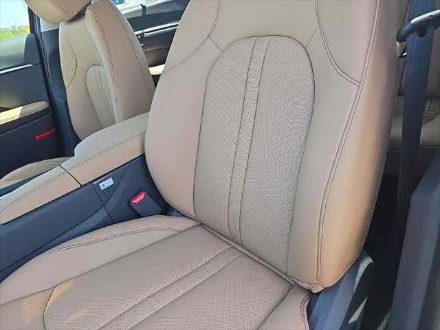 new 2025 Hyundai Sonata Hybrid car, priced at $39,460