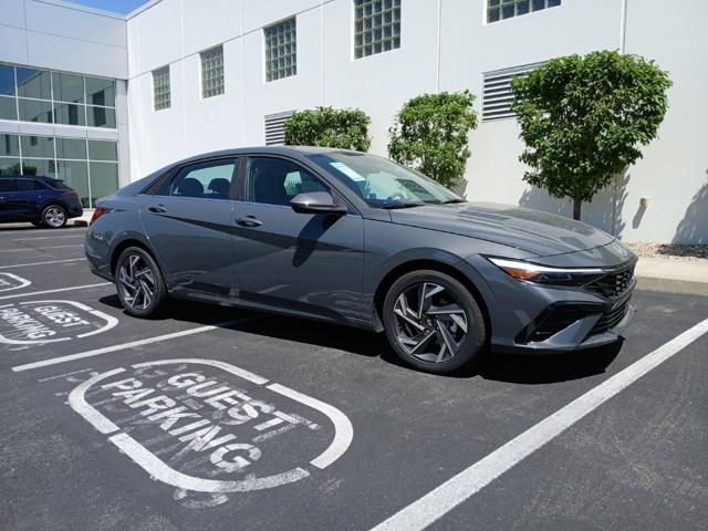 new 2024 Hyundai Elantra car, priced at $27,045