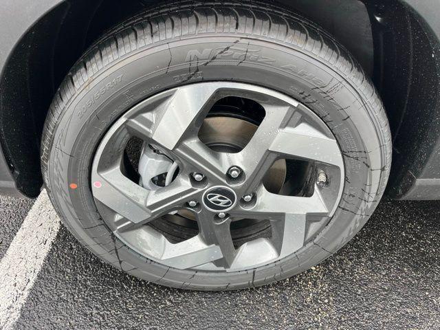 new 2025 Hyundai Venue car, priced at $25,475
