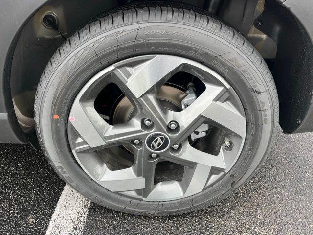 new 2025 Hyundai Venue car, priced at $25,475