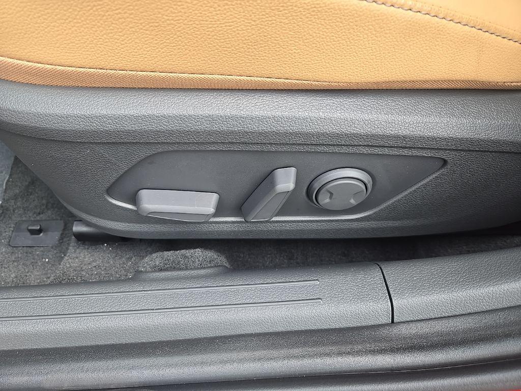 new 2025 Hyundai Sonata Hybrid car, priced at $39,970