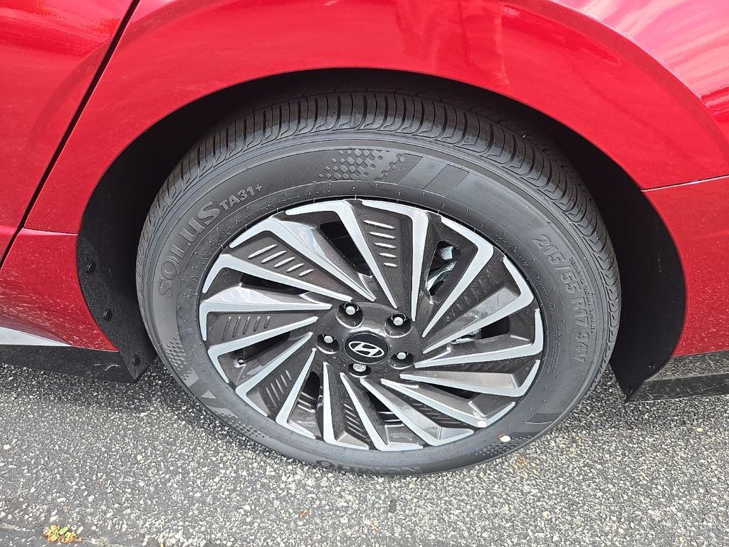 new 2025 Hyundai Sonata Hybrid car, priced at $39,970