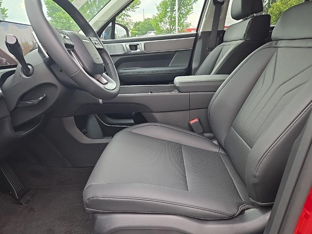 new 2025 Hyundai Santa Fe car, priced at $44,090