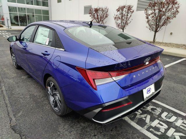 new 2025 Hyundai Elantra car, priced at $27,260