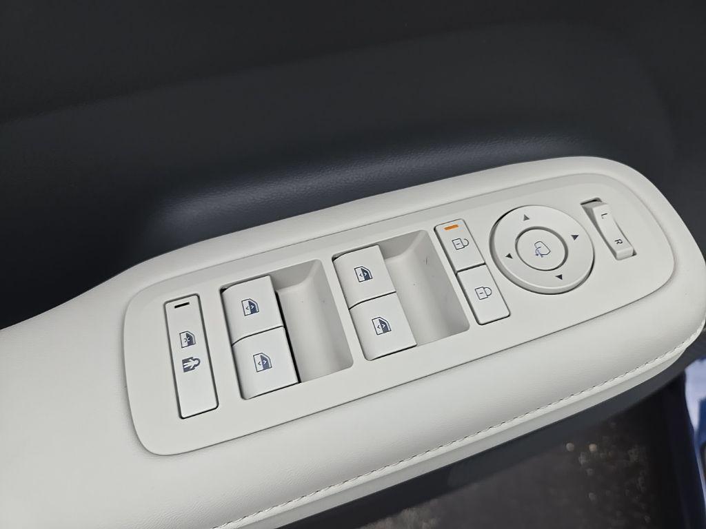 new 2026 Hyundai SANTA FE HEV car, priced at $52,770