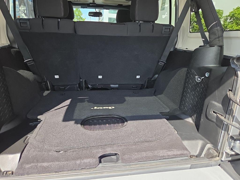 used 2015 Jeep Wrangler Unlimited car, priced at $15,416