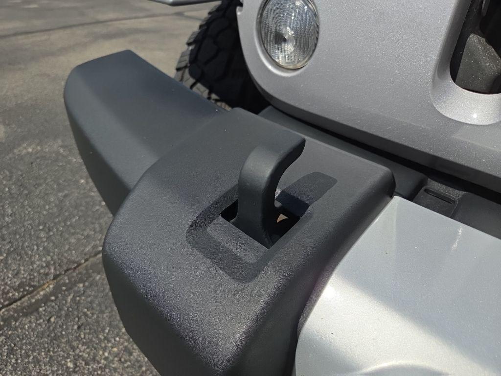 used 2015 Jeep Wrangler Unlimited car, priced at $15,416