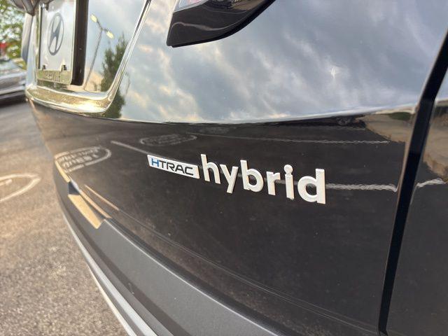 new 2025 Hyundai TUCSON Hybrid car, priced at $43,385