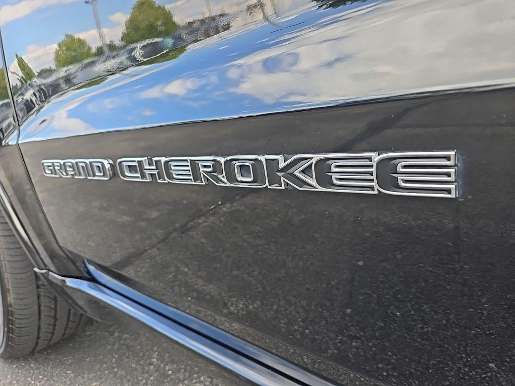 used 2018 Jeep Grand Cherokee car, priced at $15,998