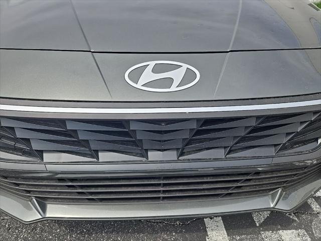 new 2025 Hyundai ELANTRA HEV car, priced at $27,210
