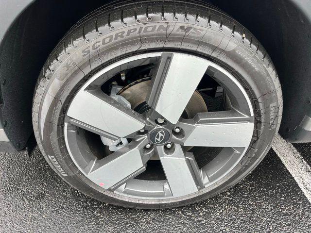 new 2025 Hyundai Santa Fe car, priced at $48,714