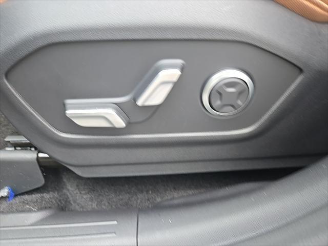 new 2025 Hyundai Santa Fe car, priced at $48,809