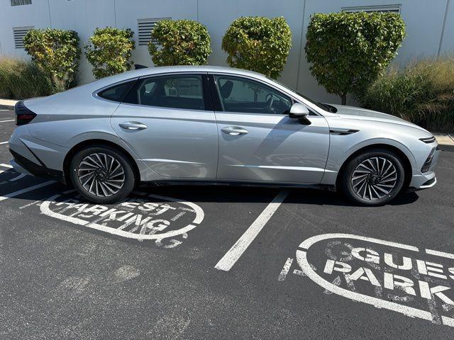 new 2024 Hyundai Sonata Hybrid car, priced at $32,520