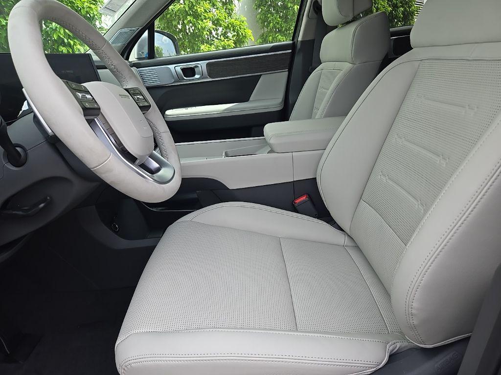 new 2025 Hyundai Santa Fe car, priced at $48,675