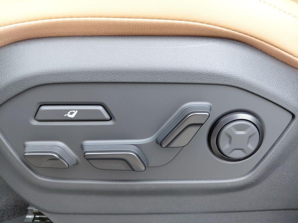 new 2026 Hyundai SANTA FE HEV car, priced at $52,775