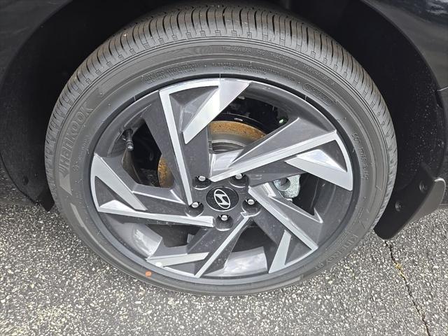new 2025 Hyundai Elantra car, priced at $31,560