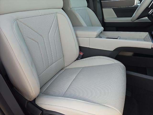 new 2025 Hyundai Santa Fe car, priced at $41,655