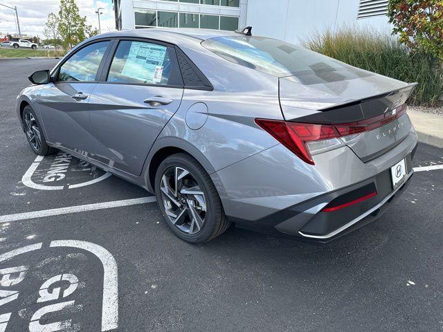 new 2025 Hyundai Elantra HEV car, priced at $28,775