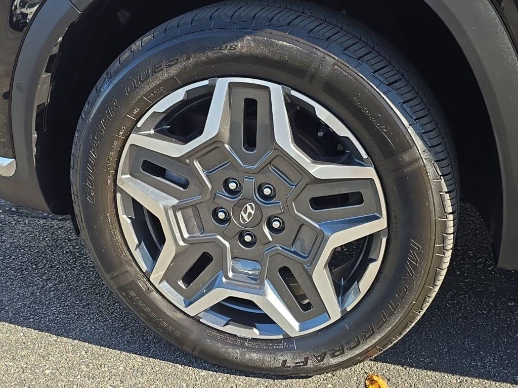 used 2022 Hyundai Santa Fe car, priced at $25,551