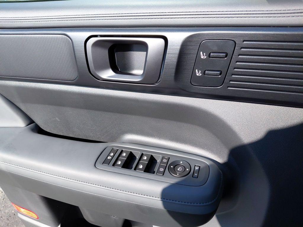 new 2026 Hyundai SANTA FE HEV car, priced at $52,455