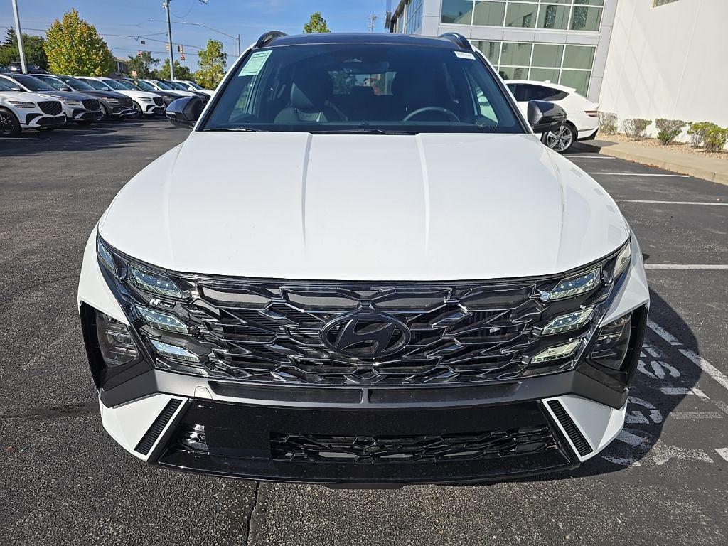 new 2025 Hyundai TUCSON Hybrid car, priced at $40,900