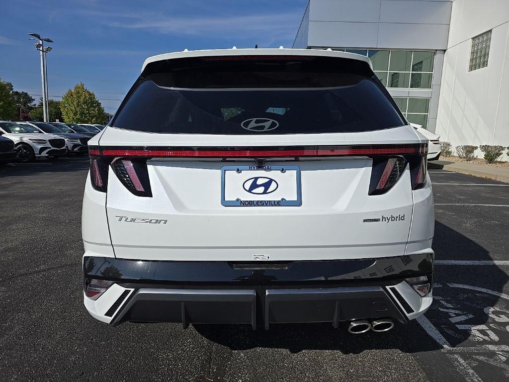new 2025 Hyundai TUCSON Hybrid car, priced at $40,900