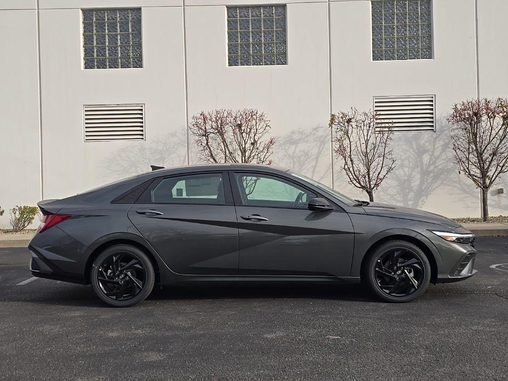 new 2026 Hyundai ELANTRA HEV car, priced at $29,255