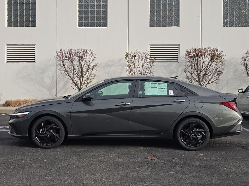 new 2026 Hyundai ELANTRA HEV car, priced at $29,255