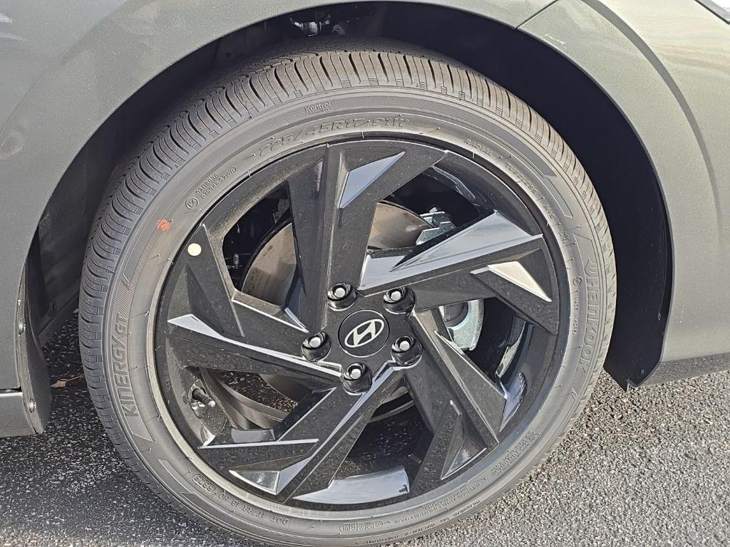 new 2026 Hyundai ELANTRA HEV car, priced at $29,255