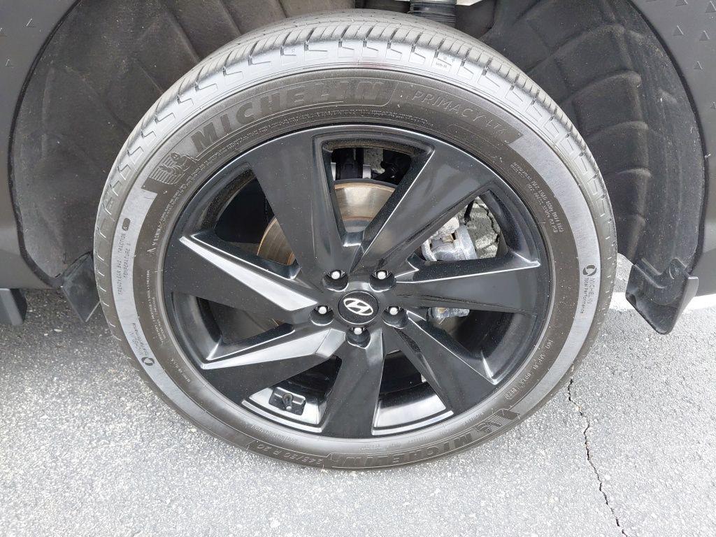 used 2023 Hyundai SANTA CRUZ car, priced at $27,000