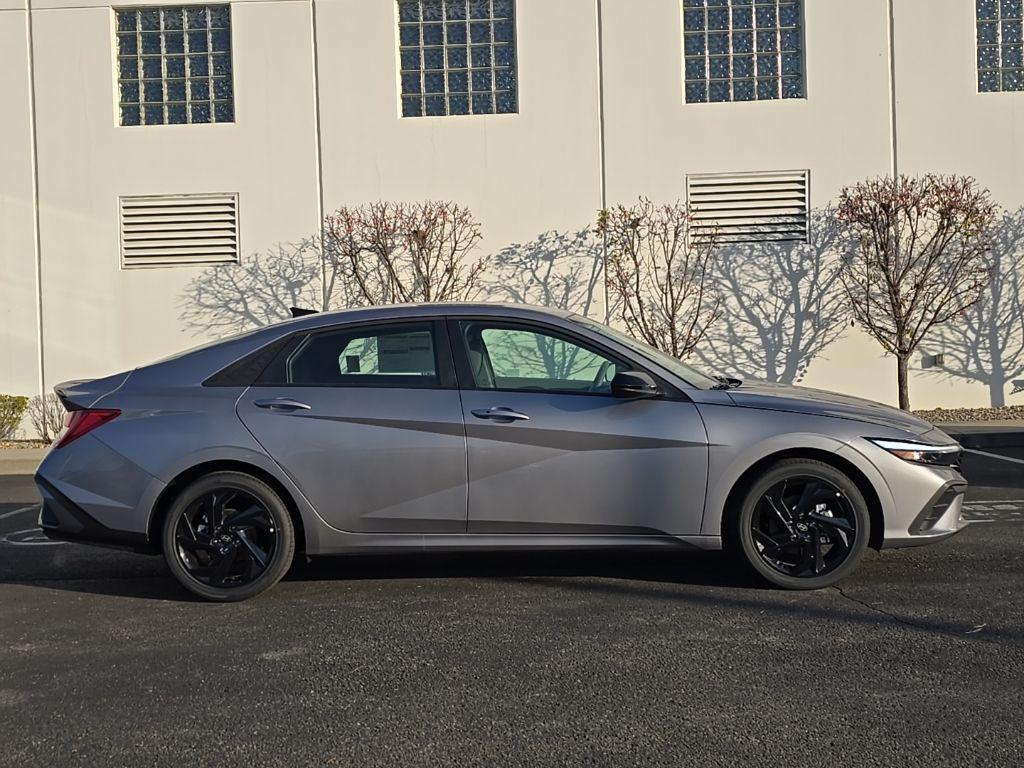 new 2026 Hyundai ELANTRA HEV car, priced at $29,255