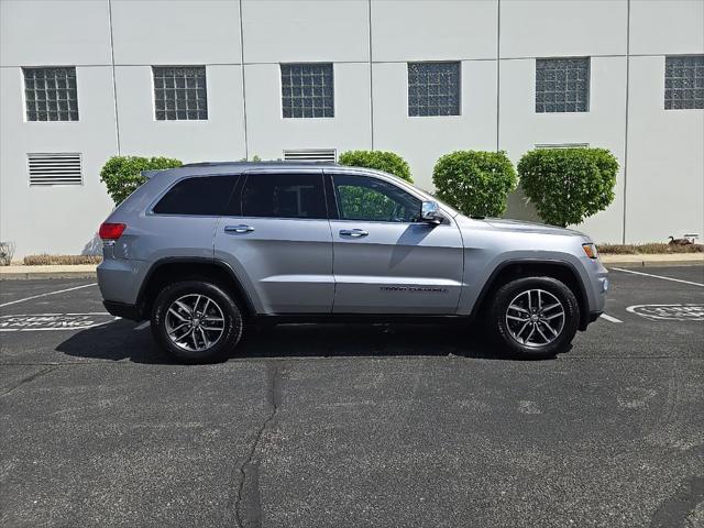 used 2018 Jeep Grand Cherokee car, priced at $15,524