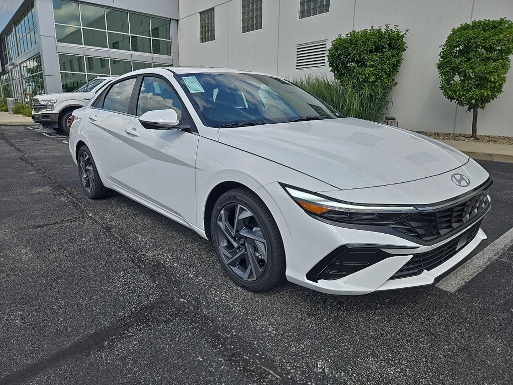 new 2025 Hyundai Elantra car, priced at $32,105