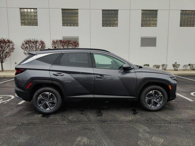 new 2025 Hyundai Tucson Hybrid car, priced at $35,280