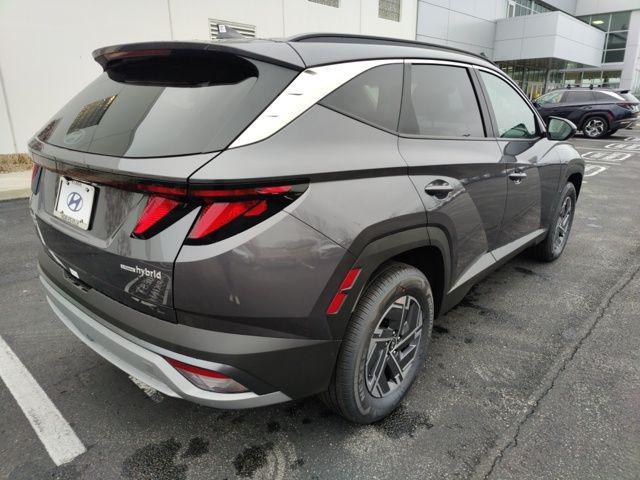 new 2025 Hyundai Tucson Hybrid car, priced at $35,280