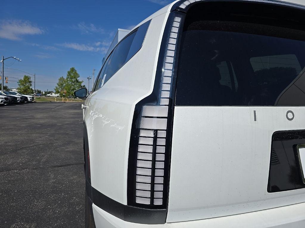 new 2026 Hyundai IONIQ 9 car, priced at $65,375