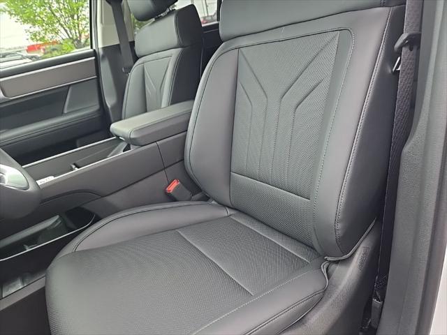 new 2025 Hyundai Santa Fe car, priced at $42,445