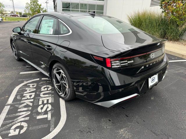 new 2025 Hyundai Sonata car, priced at $32,440