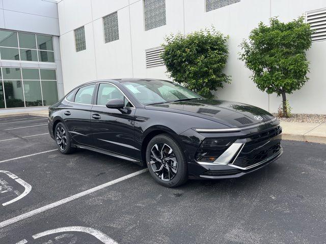 new 2025 Hyundai Sonata car, priced at $29,830