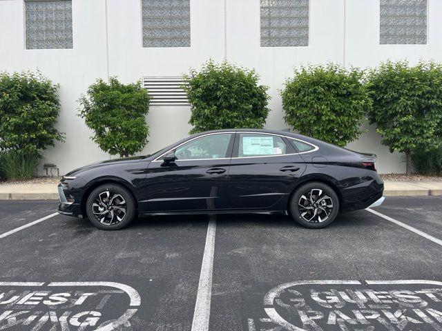 new 2025 Hyundai Sonata car, priced at $29,830