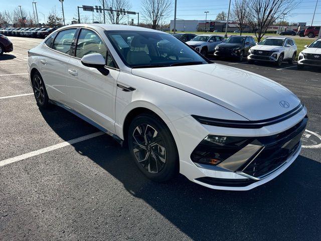 new 2024 Hyundai Sonata car, priced at $31,205